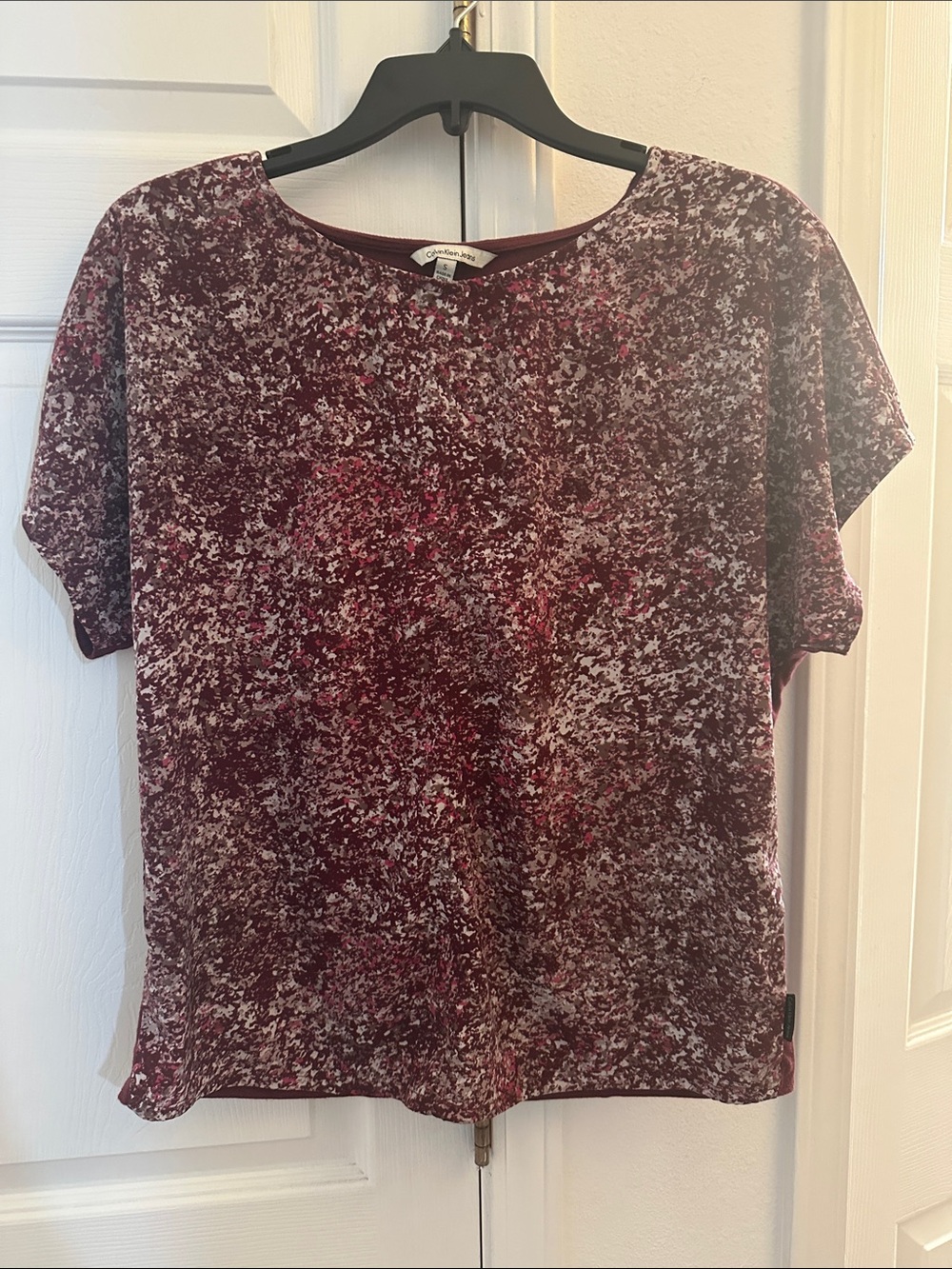 Calvin Klein Women’s Small Top